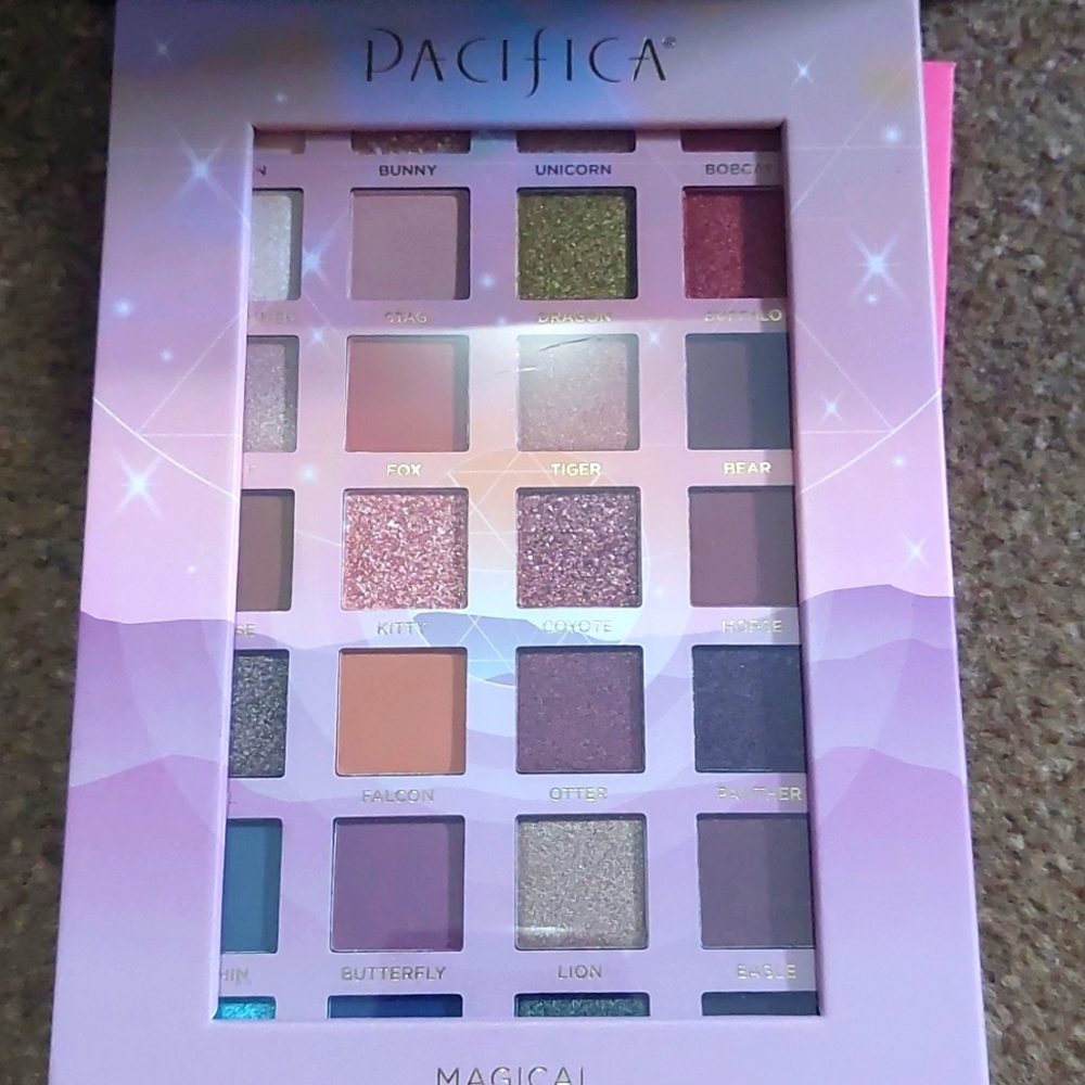 Pacifica eyeshadow pallet